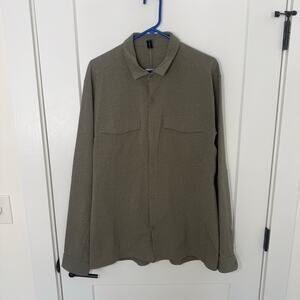 Lululemon Performance Stretch Button Down Overshirt. Casual, Preppy, Lightweight